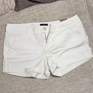 American Eagle size 10 Women's White Casual Shorts. Midi, low rise, stretch